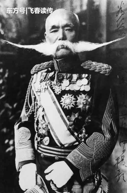 70厘米长,日本人为啥要把胡子弄成这个样子?