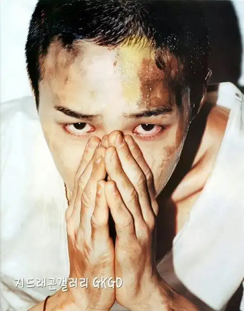 有没有权龙小圆寸照片啊