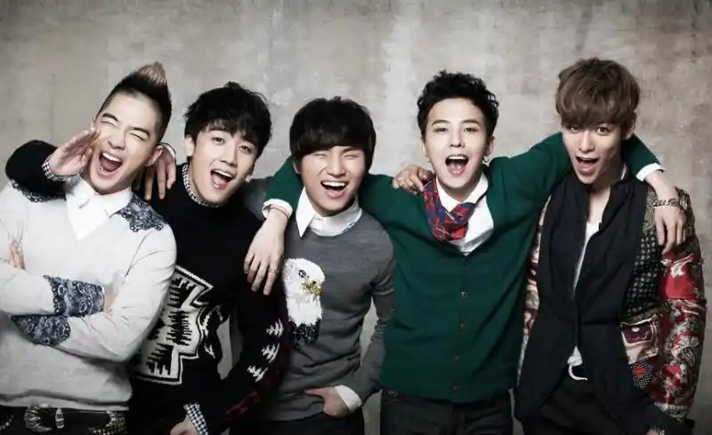 bigbang出道已经八年了,但是专辑却少的可怜.