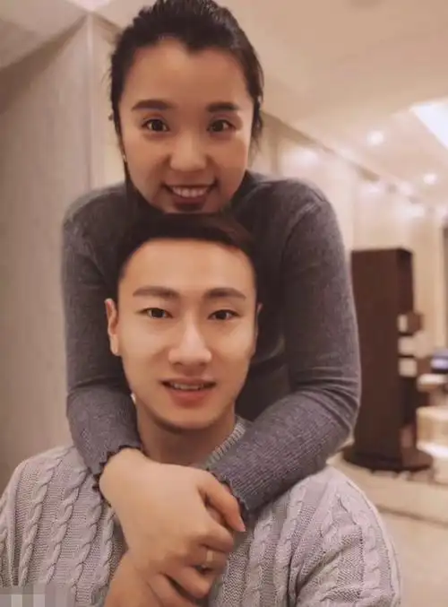 丈夫两次夺金,恋情曾引争议|赵芸蕾|张楠|田卿_网易订阅