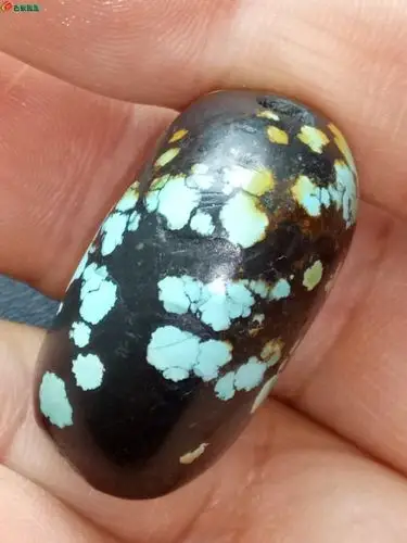 清代原矿老松石大配珠