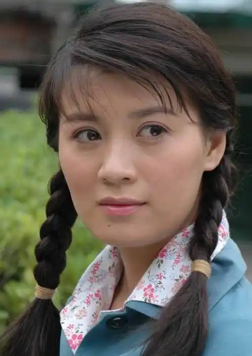 郝爱华角色介绍_几度菊花香演员表郝爱华_电视剧_吉剧网