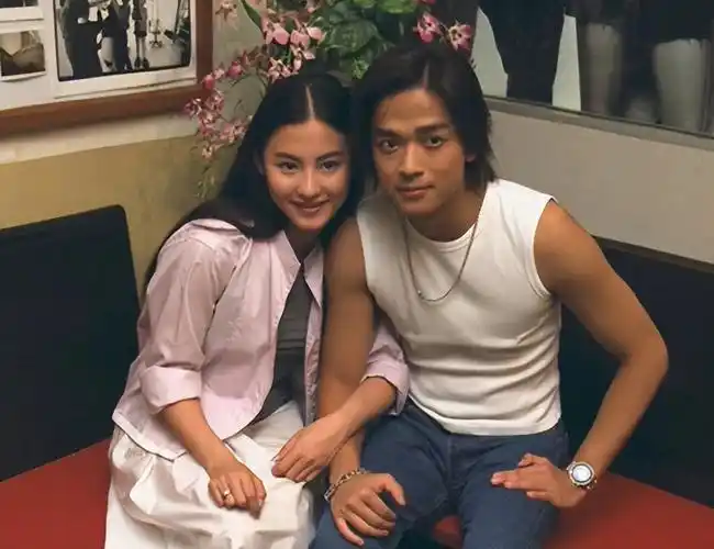 回顾蜀山传女主未婚生子男配反超郑伊健成内地一线