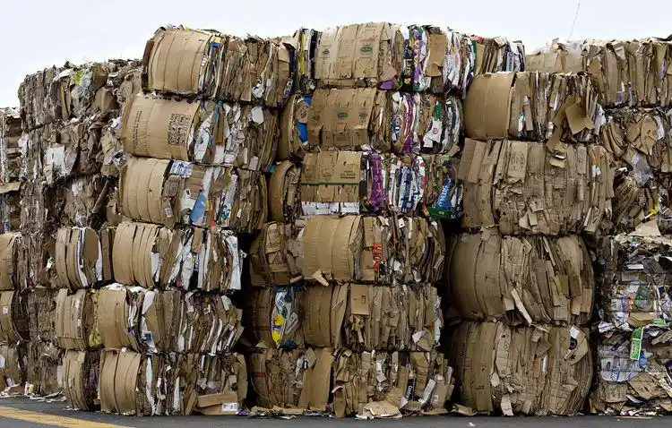 资料图,废纸约占据我国造纸行业原材料的60%.