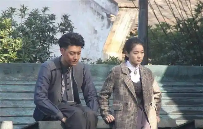 黄子韬女朋友张雪迎是真的吗 黄子韬张雪迎什么关系_回应_张艺兴_消息