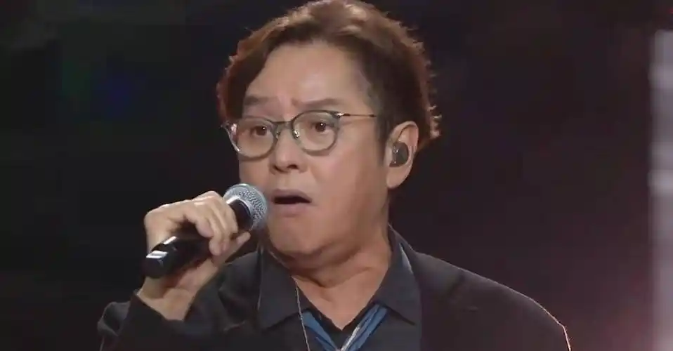 沸腾之夜肖战未出现,蔡徐坤开场没气氛,张淇杨颖组合不讨喜_舞台_歌曲