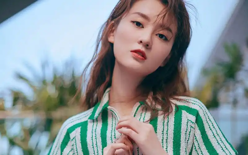 乔欣清新甜美写真高清桌面壁纸