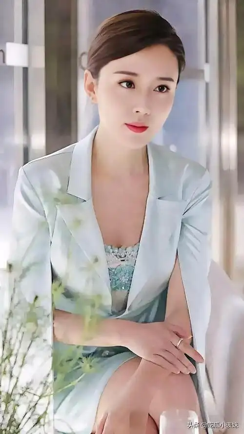 颜丹晨美若天仙百看不厌