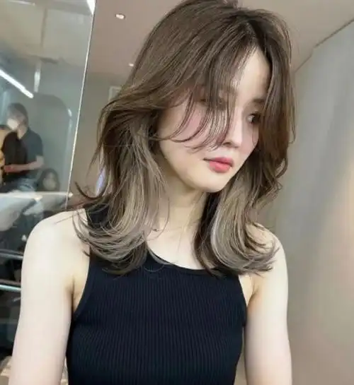 适合中长发的卷发 外翻中长发型最流行_女生卷发 - 美发站