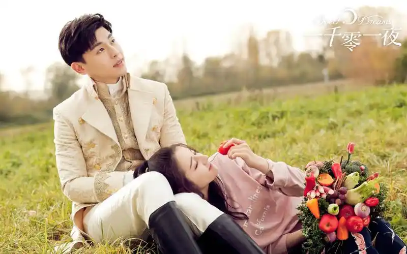 邓伦对迪丽热巴体贴入微,疑似戏中生情,两人关系引热议