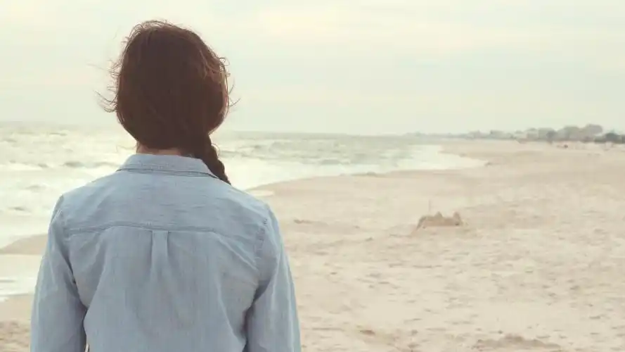 海边意境唯美背影写真,高清壁纸,图片,时光记忆-回车桌面