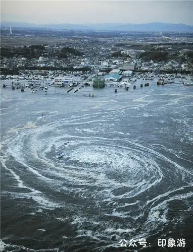镜头下的日本海啸,如同末日降临