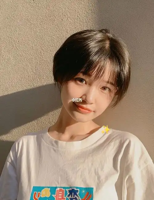 日系甜美短发超适合圆脸女生显脸小