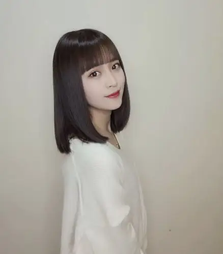 长脸女生想剪头,这4款发型才显气质更时髦,也是2021流行款