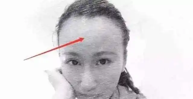 m字额头的男人面相_男人额头山字_男子额头面相