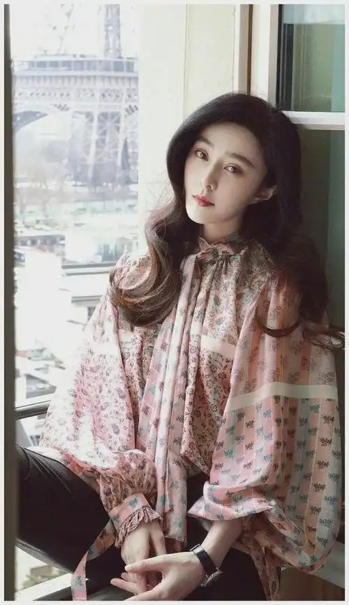 范冰冰参加花车巡游坐三蹦子还漏油,这3句话贼现实……|村花|秦海璐