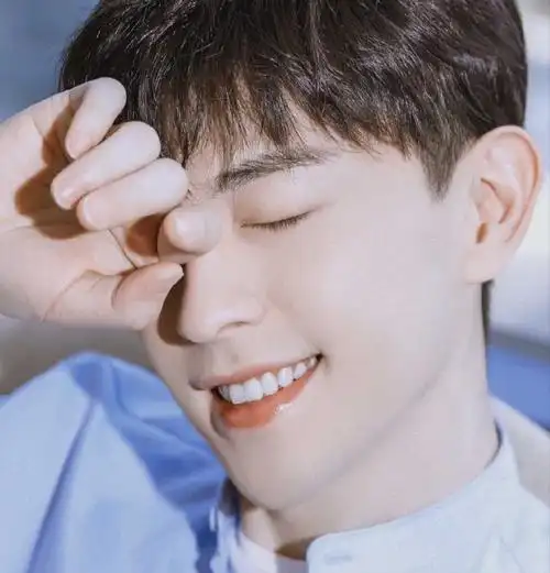 邓伦:那个笑容明朗的男孩,心里一定藏着温暖的光 - 草稿 - 简书