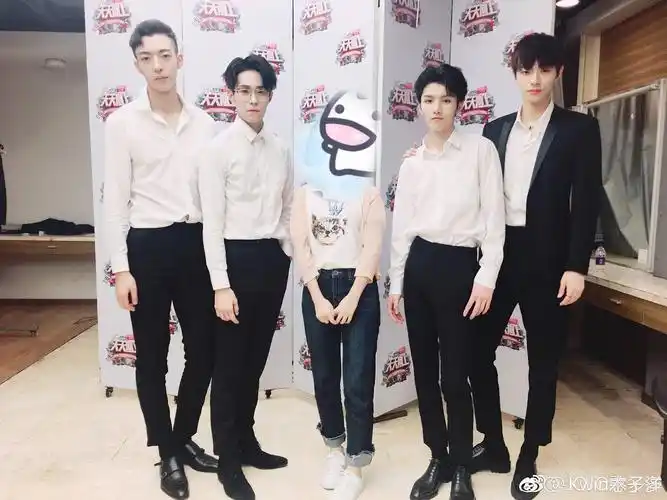 推荐些男身高一米八以上 服装淘宝店?