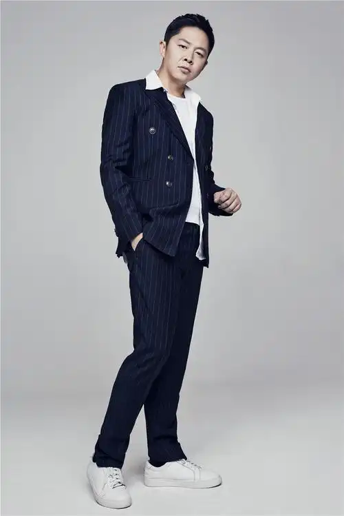 305391" data-lemmaid="305391">中央戏剧学院 /a>,中国内地男演员