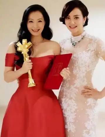 大陶红&小陶虹让我们接下来来盘点一下这五位女星,她们同名但命运截然