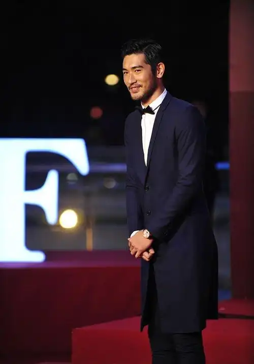 高以翔女友晒出一大波回忆杀!曾经爱得那么甜,粉丝看后不禁心碎