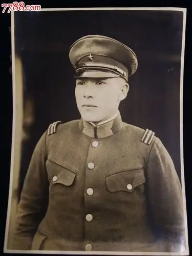 日本陆*中尉队长大型照片