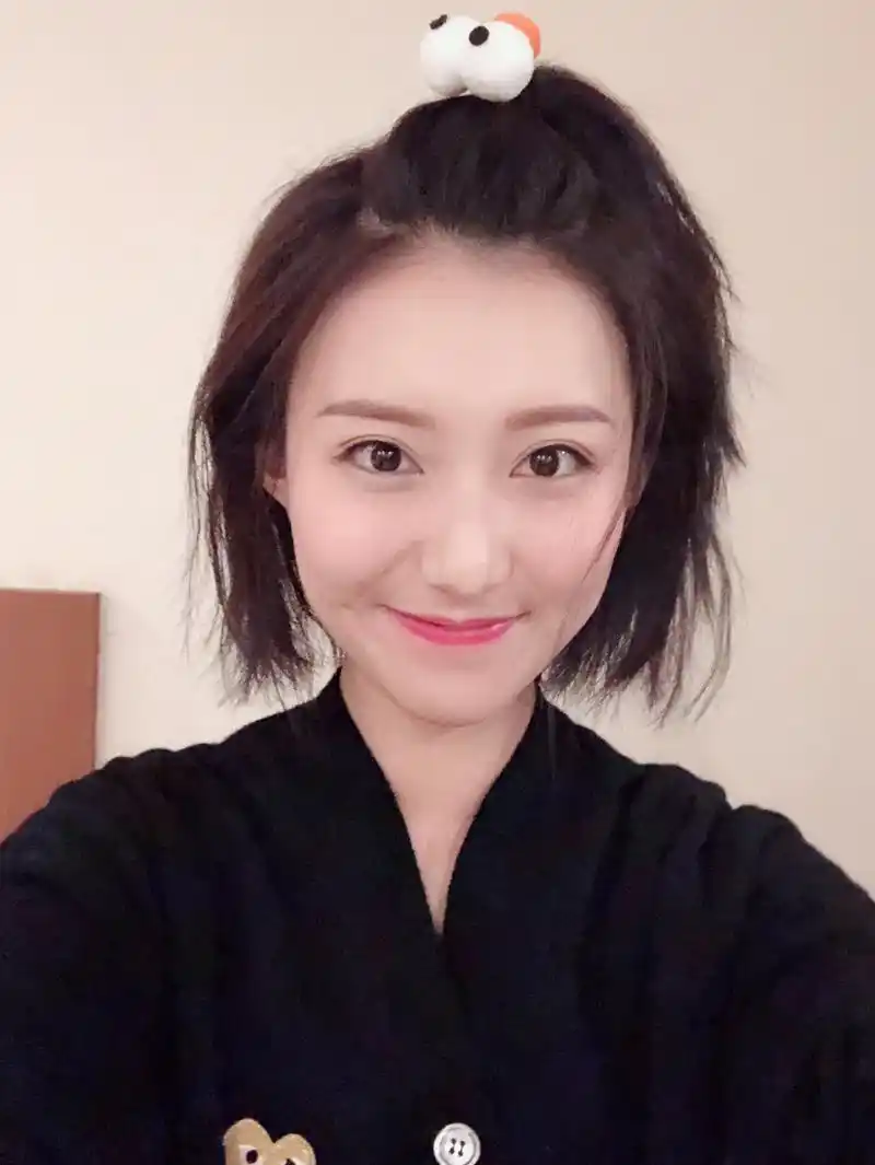 从以前的衣服兜儿里翻出了五十块钱 开熏～ 能回