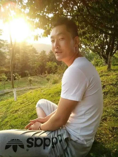 【帅男秀场】赵辉30岁天蝎座健身教练