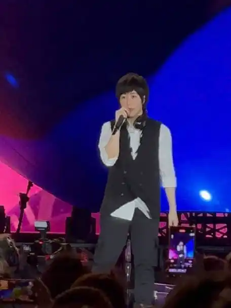 "冠佑是人体b-box" 冠佑属牛的喔!