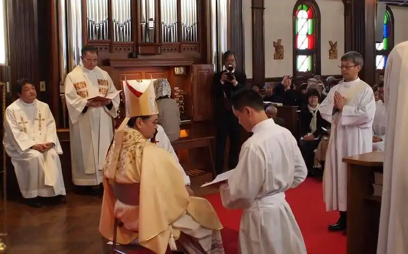 日本各教区举行晋铎庆典