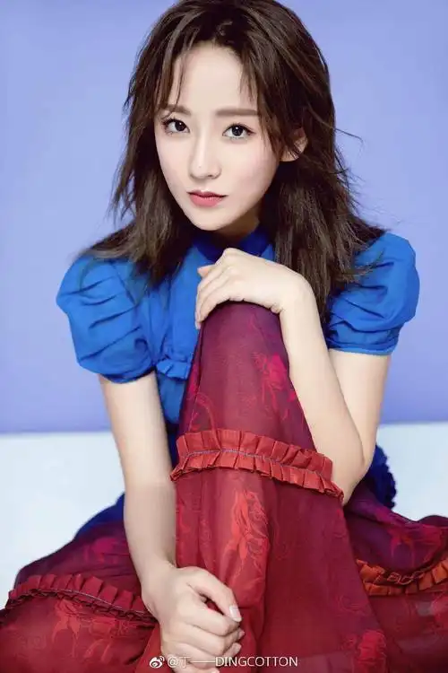 丁一一,1998年出生,中国内地女演员,毕业于北京舞蹈学院.