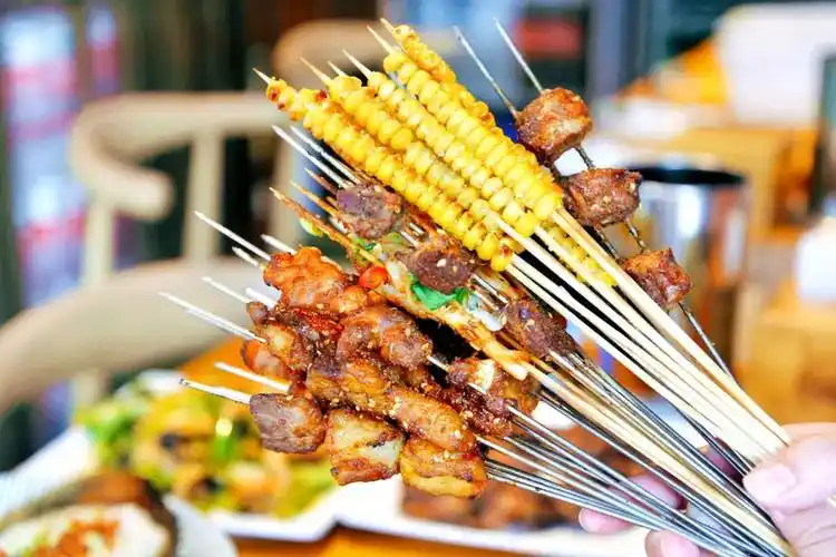 9元秒杀【双人海鲜烧烤】,猪鼻筋儿,"折磨人",老串撸出新花样!