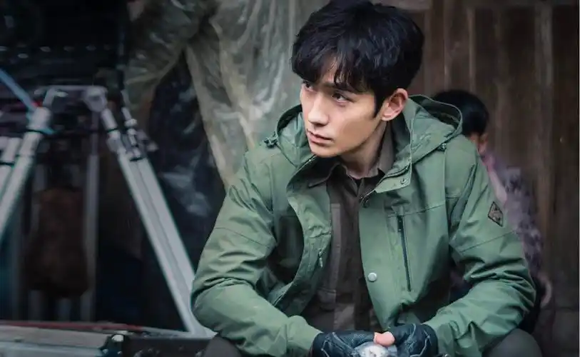 朱一龙重启剧照图片