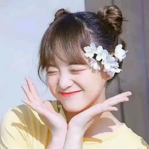 真人女头 爱笑的女孩运气不会太差