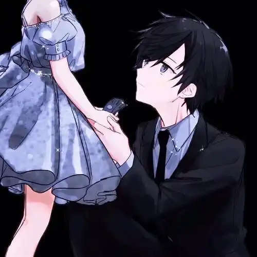 "妻管严"情侣头像 拿图点赞