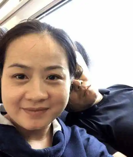 怪不得岳云鹏那么爱妻子郑敏,原来她私底下是这样_岳岳_老婆_现实