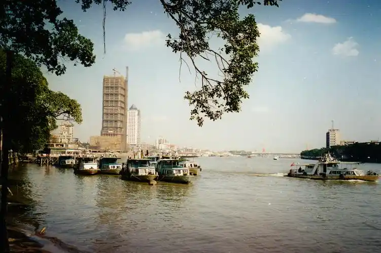 九十年代羊城风景 海内外闻名的六榕寺