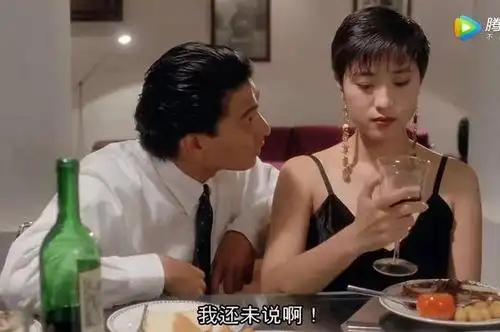 还记得《赌侠》中的龙九吗?蔡少芬曾在婚礼上骂她,52岁仍然单身