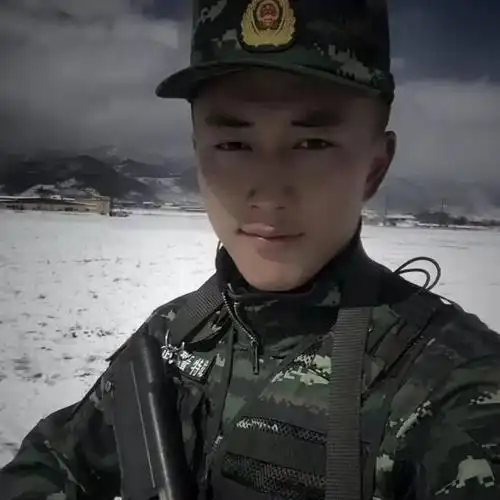 关注囚徒健身微信平台:qiutujs回复您的身体信息,为您定制专属您的