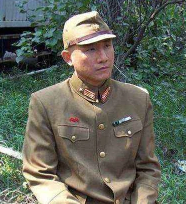 由于其演技太精湛,让不少观众误会他真的是日本人.