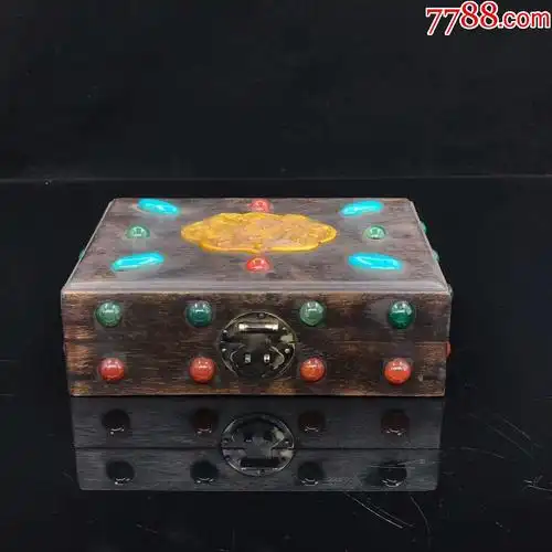 檀木镶嵌宝石多宝盒长20宽15.2高6.3厘