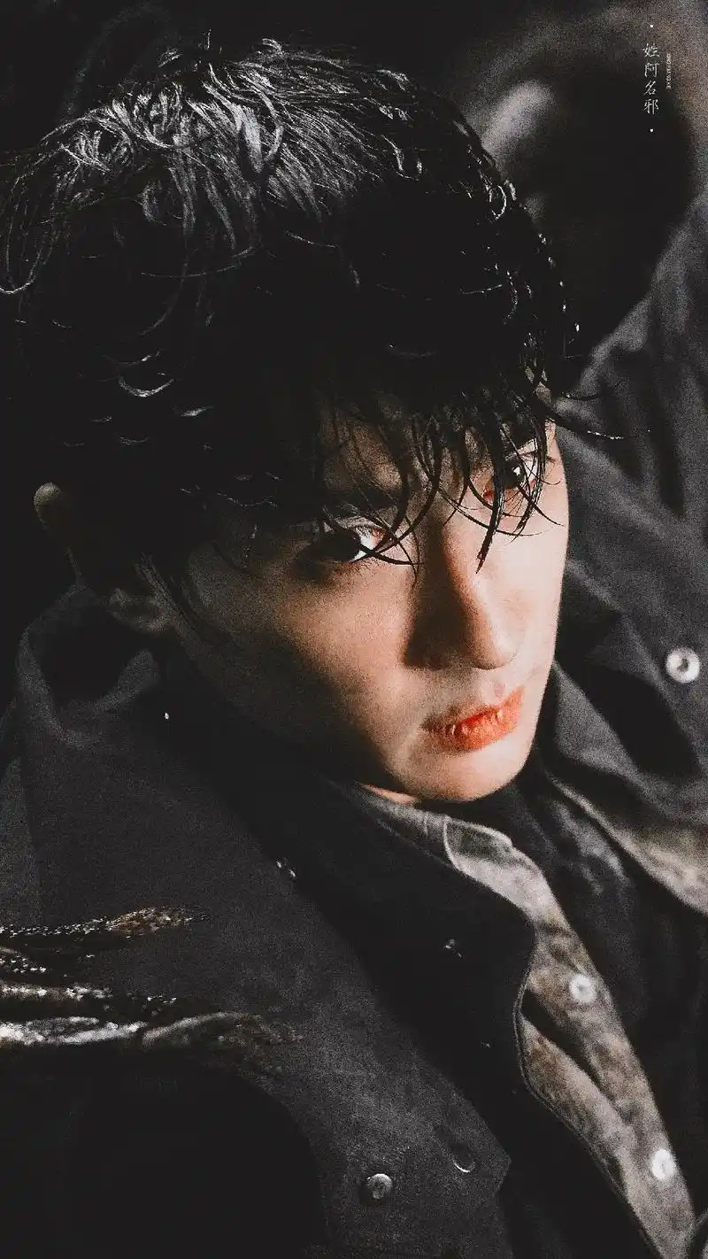 分享一组适合做手机壁纸的吴小狗#朱一龙吴邪 #朱一龙  - 抖音