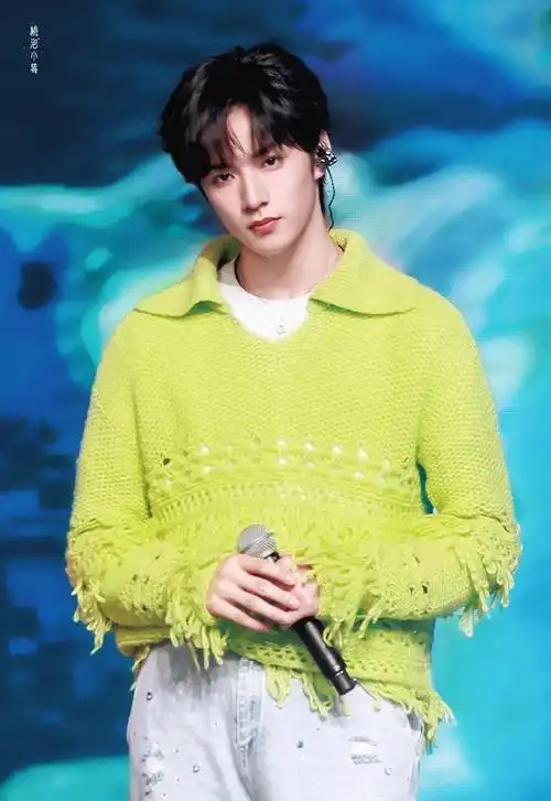 240131 绿意盎然,时代少年团刘耀文春晚舞台引爆少年魅力!