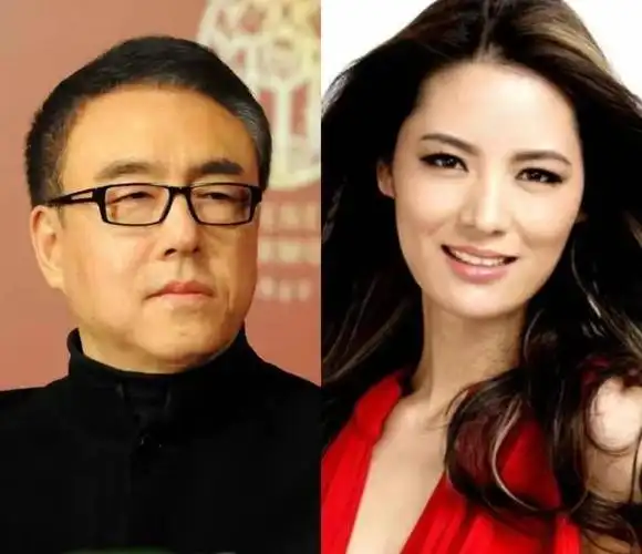 雪姨王琳肤白貌美大腿紧致,马艳丽黑胖显老人味,没想到是同龄人