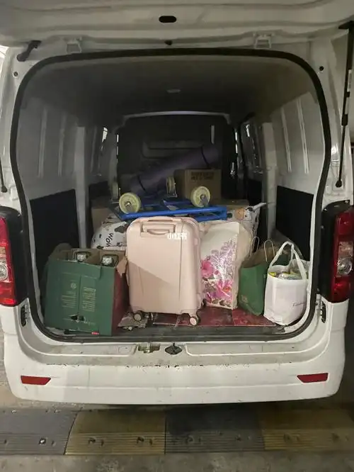 成都拉货搬家成都货拉拉