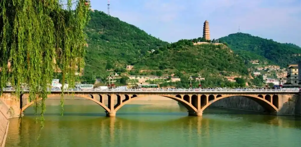 这个国庆假期,无理由不出门看风景,因为已带好感恩祖国庇护的心