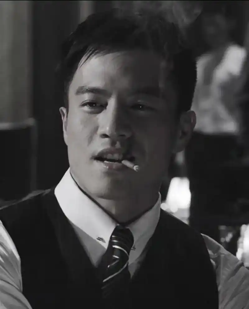 安志杰演员是一位非常出色的演员,他的演技非常自然,能够将角色的情感