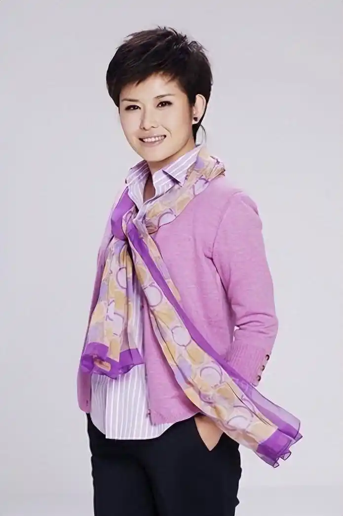 回顾央视女主持王宁:"文学是我生命的底色",莫言也曾为她撰文