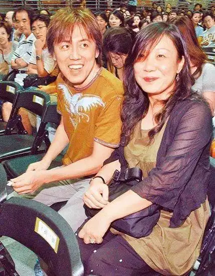 张宇47岁生日获妻子祝福 允诺:来生以身相许