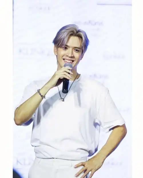 film图片在快拍抠几个图出来又帅气了